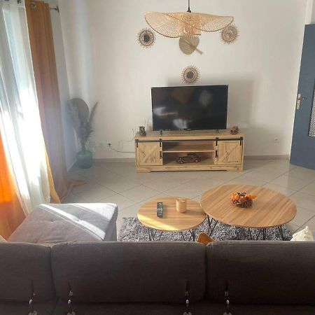 Appartement Proche Gare Tgv Ним Экстерьер фото
